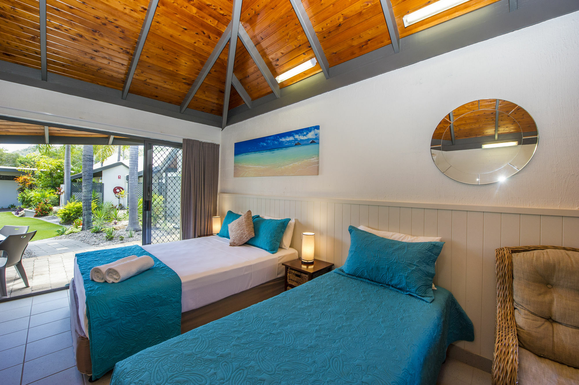 Island Leisure Resort Nelly Bay Exterior photo